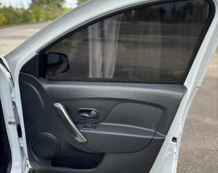 Белый Рено Сандеро, объемом двигателя 1.46 л и пробегом 75 тыс. км за 10800 $, фото 18 на Automoto.ua