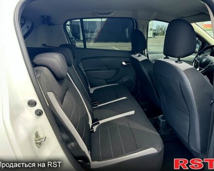 Белый Рено Сандеро, объемом двигателя 15 л и пробегом 72 тыс. км за 12400 $, фото 12 на Automoto.ua