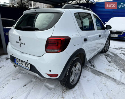Белый Рено Сандеро, объемом двигателя 1.46 л и пробегом 89 тыс. км за 12048 $, фото 3 на Automoto.ua