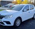 Белый Рено Сандеро, объемом двигателя 0.9 л и пробегом 45 тыс. км за 8300 $, фото 1 на Automoto.ua