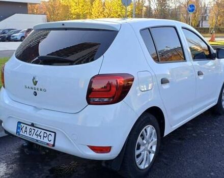 Белый Рено Сандеро, объемом двигателя 0.9 л и пробегом 45 тыс. км за 8300 $, фото 5 на Automoto.ua