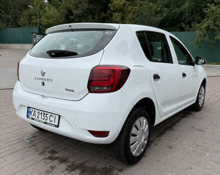Білий Рено Сандеро, об'ємом двигуна 1 л та пробігом 85 тис. км за 8150 $, фото 1 на Automoto.ua