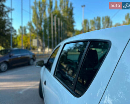 Білий Рено Сандеро, об'ємом двигуна 1 л та пробігом 98 тис. км за 8890 $, фото 17 на Automoto.ua