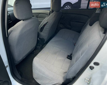 Білий Рено Сандеро, об'ємом двигуна 0.9 л та пробігом 56 тис. км за 8500 $, фото 8 на Automoto.ua