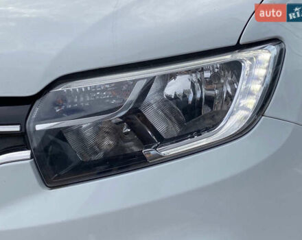 Рено Сандеро 2021 в Киеве на Automoto.ua Белый Рено Сандеро, объемом двигателя 1 л и пробегом 85 тыс. км за 7900 $, фото 29 на Automoto.ua