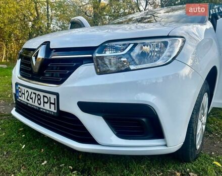 Білий Рено Сандеро, об'ємом двигуна 0.9 л та пробігом 53 тис. км за 9600 $, фото 13 на Automoto.ua