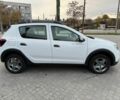 Білий Рено Сандеро, об'ємом двигуна 0.9 л та пробігом 110 тис. км за 10599 $, фото 3 на Automoto.ua