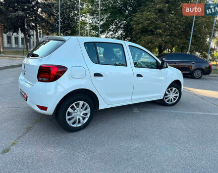 Білий Рено Сандеро, об'ємом двигуна 1 л та пробігом 98 тис. км за 8890 $, фото 7 на Automoto.ua