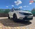 Білий Рено Сандеро, об'ємом двигуна 0.9 л та пробігом 64 тис. км за 10500 $, фото 5 на Automoto.ua