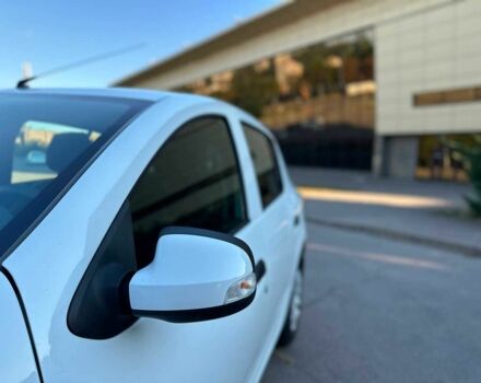 Рено Сандеро 2021 в Запорожье на Automoto.ua Белый Рено Сандеро, объемом двигателя 1 л и пробегом 98 тыс. км за 8100 $, фото 14 на Automoto.ua