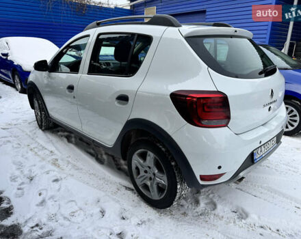 Белый Рено Сандеро, объемом двигателя 1.46 л и пробегом 89 тыс. км за 12048 $, фото 4 на Automoto.ua