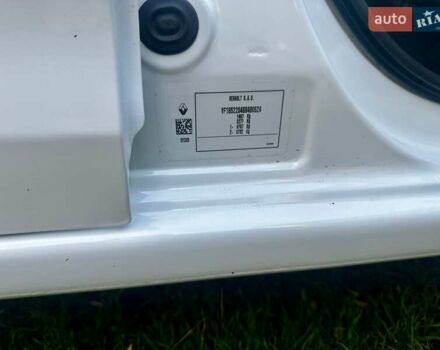Білий Рено Сандеро, об'ємом двигуна 0.9 л та пробігом 53 тис. км за 9600 $, фото 18 на Automoto.ua