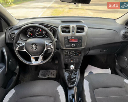 Белый Рено Сандеро, объемом двигателя 1.46 л и пробегом 75 тыс. км за 10800 $, фото 11 на Automoto.ua