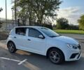 Белый Рено Сандеро, объемом двигателя 1 л и пробегом 37 тыс. км за 9400 $, фото 1 на Automoto.ua