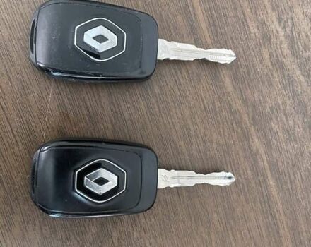 Рено Сандеро 2021 в Кривом Озере на Automoto.ua Белый Рено Сандеро, объемом двигателя 0.9 л и пробегом 64 тыс. км за 10000 $, фото 15 на Automoto.ua