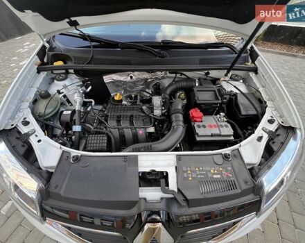 Белый Рено Сандеро, объемом двигателя 1 л и пробегом 131 тыс. км за 9800 $, фото 36 на Automoto.ua