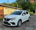 Белый Рено Сандеро, объемом двигателя 1 л и пробегом 22 тыс. км за 10300 $, фото 1 на Automoto.ua