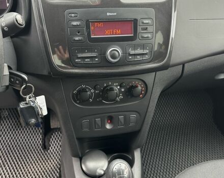 Белый Рено Сандеро, объемом двигателя 1 л и пробегом 51 тыс. км за 8000 $, фото 12 на Automoto.ua