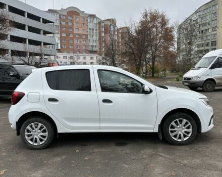 Белый Рено Сандеро, объемом двигателя 1 л и пробегом 51 тыс. км за 8000 $, фото 6 на Automoto.ua