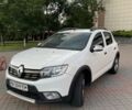 Белый Рено Сандеро, объемом двигателя 1.5 л и пробегом 65 тыс. км за 12700 $, фото 1 на Automoto.ua