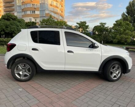 Белый Рено Сандеро, объемом двигателя 1.5 л и пробегом 65 тыс. км за 12700 $, фото 5 на Automoto.ua