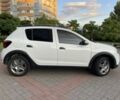 Белый Рено Сандеро, объемом двигателя 1.5 л и пробегом 65 тыс. км за 12700 $, фото 5 на Automoto.ua