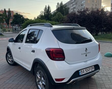 Белый Рено Сандеро, объемом двигателя 1.5 л и пробегом 65 тыс. км за 12700 $, фото 2 на Automoto.ua