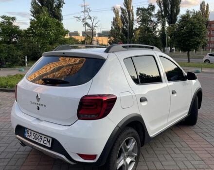 Белый Рено Сандеро, объемом двигателя 1.5 л и пробегом 65 тыс. км за 12700 $, фото 4 на Automoto.ua