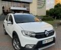 Белый Рено Сандеро, объемом двигателя 1.5 л и пробегом 65 тыс. км за 12700 $, фото 6 на Automoto.ua