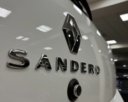 Белый Рено Сандеро, объемом двигателя 1.5 л и пробегом 136 тыс. км за 11000 $, фото 5 на Automoto.ua