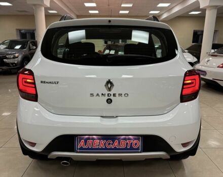 Белый Рено Сандеро, объемом двигателя 1.5 л и пробегом 136 тыс. км за 11000 $, фото 6 на Automoto.ua