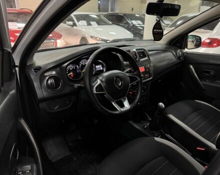 Белый Рено Сандеро, объемом двигателя 1.5 л и пробегом 136 тыс. км за 11000 $, фото 11 на Automoto.ua