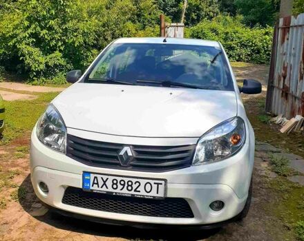 Белый Рено Сандеро, объемом двигателя 1.4 л и пробегом 110 тыс. км за 5200 $, фото 1 на Automoto.ua