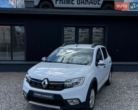 Білий Рено Сандеро, об'ємом двигуна 0.9 л та пробігом 105 тис. км за 8000 $, фото 1 на Automoto.ua