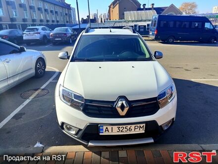 Рено Сандеро 2017 у Києві на Automoto.ua Білий Рено Сандеро, об'ємом двигуна 1.5 л та пробігом 115 тис. км за 11800 $, фото 1 на Automoto.ua