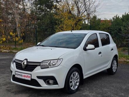 Белый Рено Сандеро, объемом двигателя 1 л и пробегом 70 тыс. км за 7499 $, фото 1 на Automoto.ua