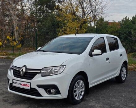 Белый Рено Сандеро, объемом двигателя 1 л и пробегом 70 тыс. км за 7499 $, фото 1 на Automoto.ua