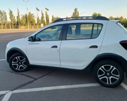 Белый Рено Сандеро, объемом двигателя 1.5 л и пробегом 250 тыс. км за 5500 $, фото 1 на Automoto.ua
