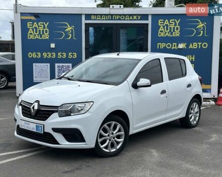 Білий Рено Сандеро, об'ємом двигуна 1 л та пробігом 168 тис. км за 5990 $, фото 1 на Automoto.ua