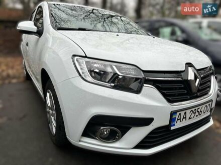 Білий Рено Сандеро, об'ємом двигуна 1.46 л та пробігом 38 тис. км за 8200 $, фото 1 на Automoto.ua