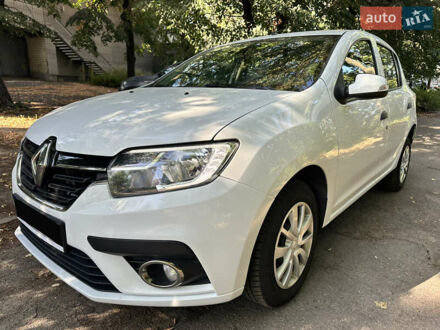 Білий Рено Сандеро, об'ємом двигуна 1.46 л та пробігом 118 тис. км за 9000 $, фото 1 на Automoto.ua