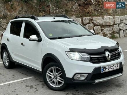 Рено Сандеро 2019 в Одессе на Automoto.ua Белый Рено Сандеро, объемом двигателя 1.5 л и пробегом 78 тыс. км за 13999 $, фото 1 на Automoto.ua