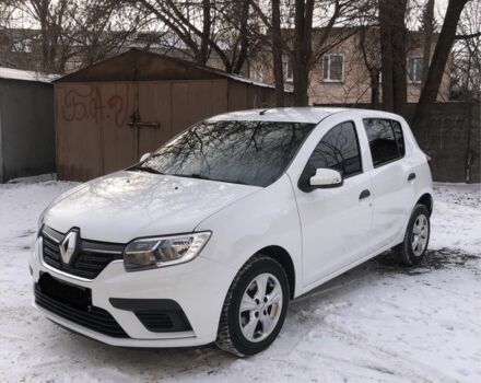 Белый Рено Сандеро, объемом двигателя 1 л и пробегом 57 тыс. км за 8300 $, фото 1 на Automoto.ua