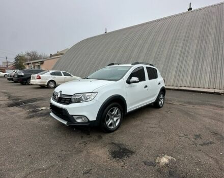 Белый Рено Сандеро, объемом двигателя 1.5 л и пробегом 58 тыс. км за 10999 $, фото 1 на Automoto.ua