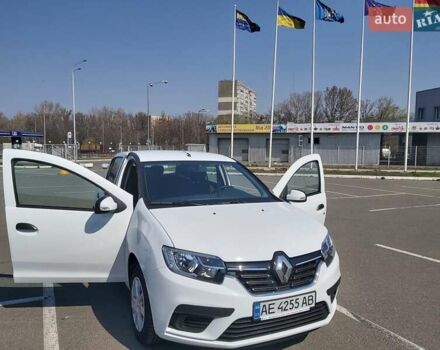Белый Рено Сандеро, объемом двигателя 1 л и пробегом 100 тыс. км за 8500 $, фото 1 на Automoto.ua