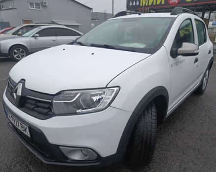 Белый Рено Сандеро, объемом двигателя 0.9 л и пробегом 117 тыс. км за 8300 $, фото 1 на Automoto.ua