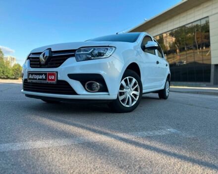 Білий Рено Сандеро, об'ємом двигуна 1 л та пробігом 98 тис. км за 8190 $, фото 1 на Automoto.ua