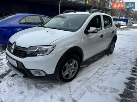 Рено Сандеро 2021 в Киеве на Automoto.ua Белый Рено Сандеро, объемом двигателя 1.46 л и пробегом 89 тыс. км за 12048 $, фото 1 на Automoto.ua