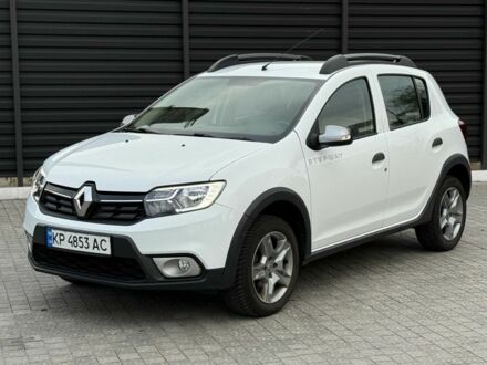 Белый Рено Сандеро, объемом двигателя 0.9 л и пробегом 110 тыс. км за 10599 $, фото 1 на Automoto.ua