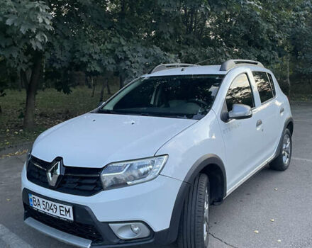 Білий Рено Сандеро, об'ємом двигуна 1.46 л та пробігом 66 тис. км за 11999 $, фото 1 на Automoto.ua